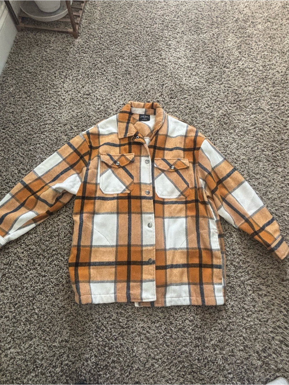 Women’s yellow and navy shacket